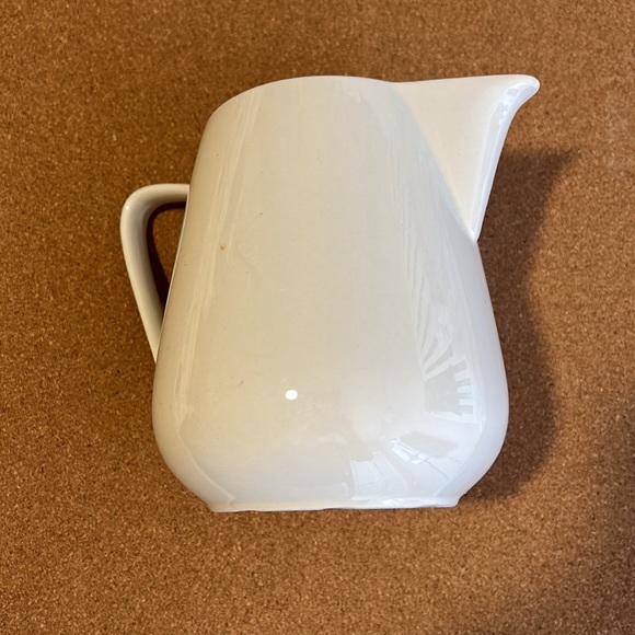 Villeroy & Boch Off White Creamer / Jug appr 5.5” - Picture 7 of 12